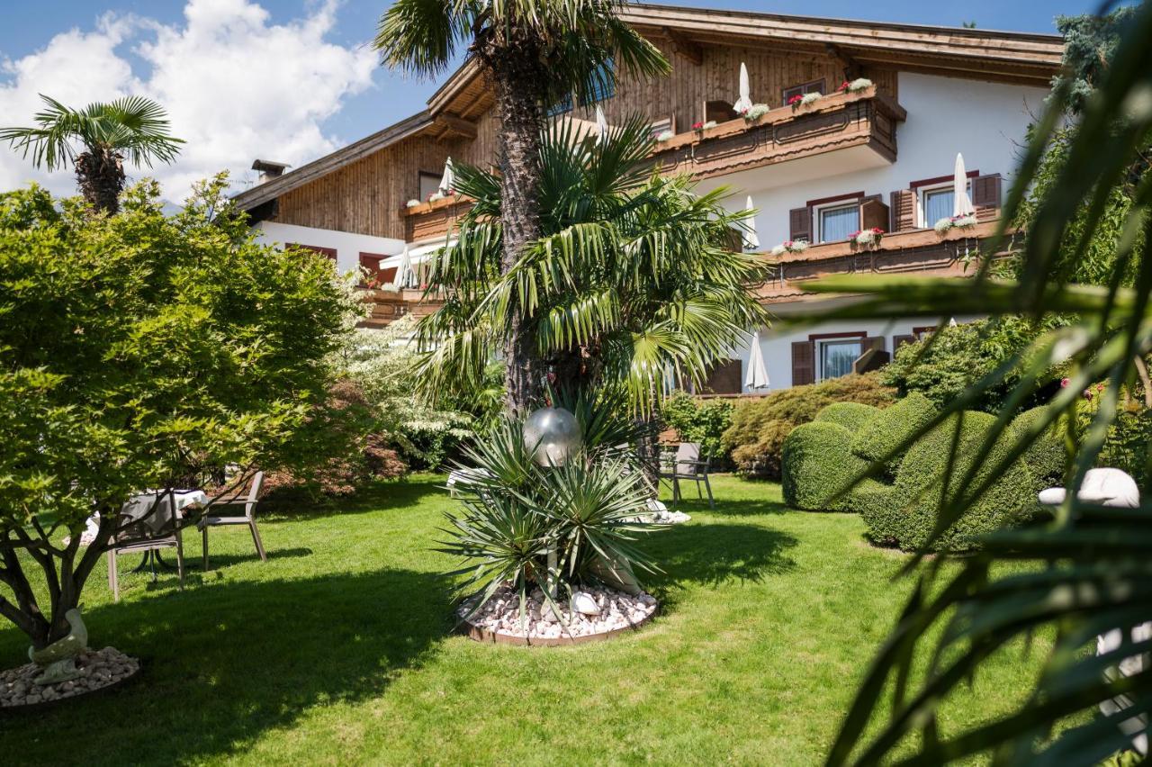 Pension Zum Burggraefler Schenna Extérieur photo
